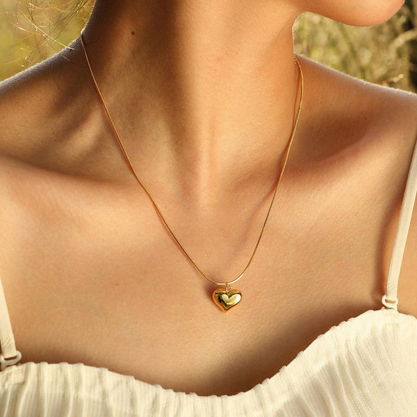 KAAVRI Heart Pendant Anti-Tarnish Necklace