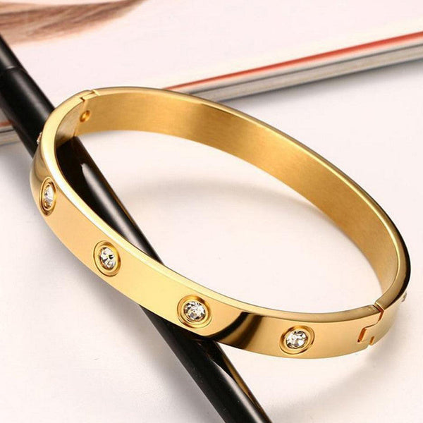 KAAVRI Gold-Plated Anti-Tarnish Bracelet for Women