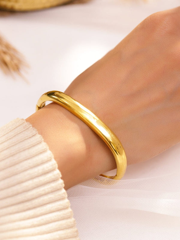 KAAVRI Squared Anti-Tarnish Bangle