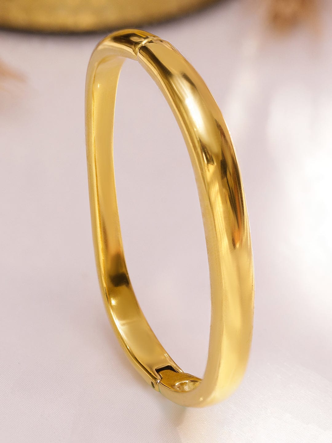 KAAVRI Squared Anti-Tarnish Bangle