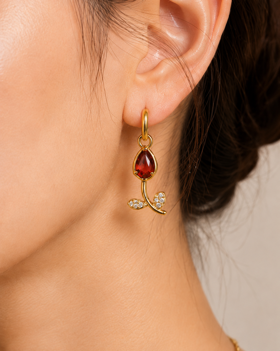 KAAVRI Red Stone Necklace & Earring Set for Women (Gold)