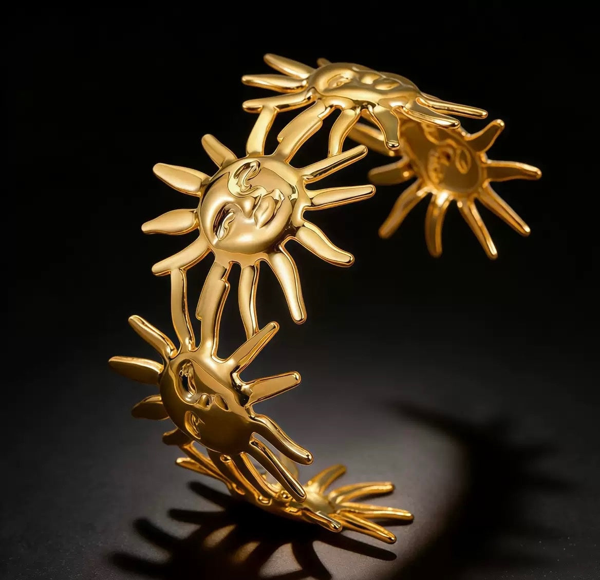 KAAVRI Sunshine Anti-Tarnish Hand Cuff