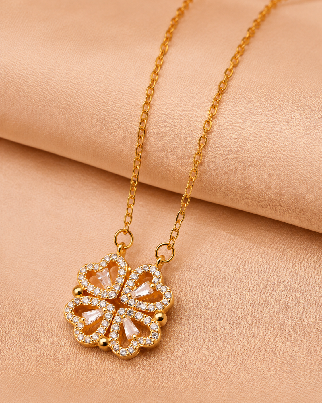 KAAVRI Four Heart Magnetic 2-in-1 Necklace
