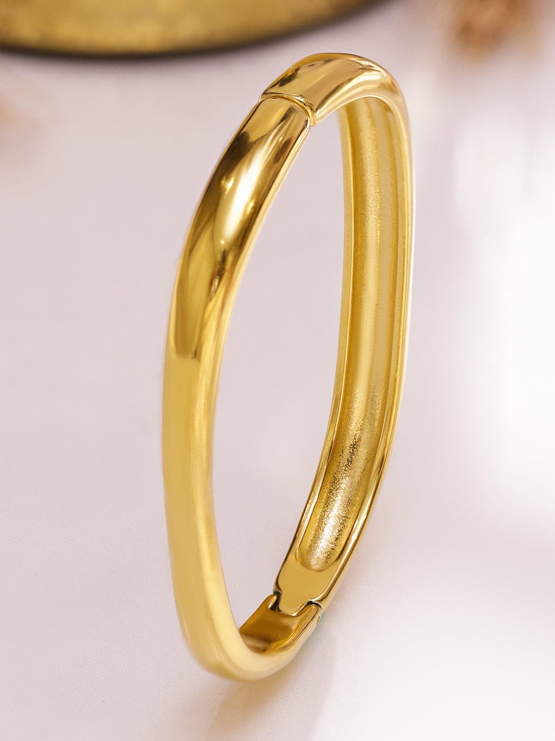 KAAVRI Squared Anti-Tarnish Bangle