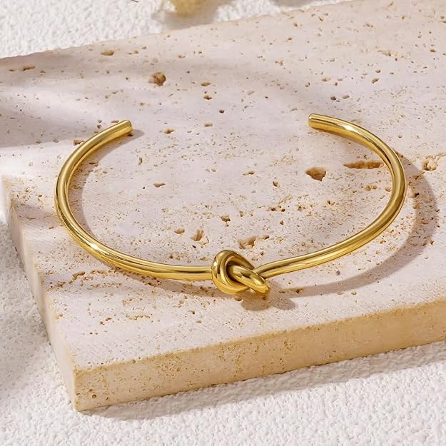 KAAVRI Gold-Plated Anti-Tarnish Bangle