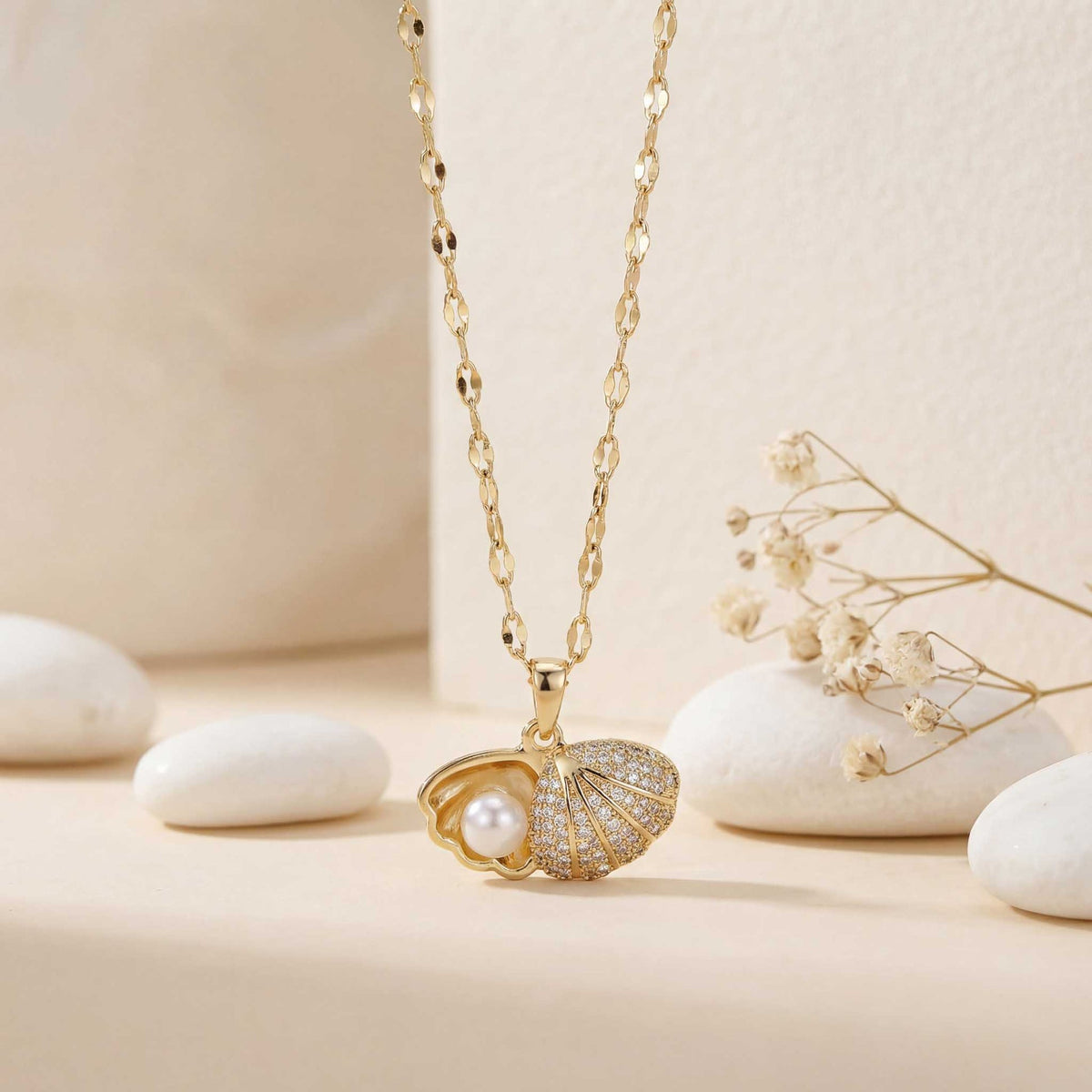 KAAVRI Shell & Pearl Charm Anti-Tarnish Necklace