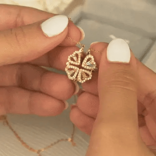 KAAVRI Four Heart Magnetic 2-in-1 Necklace